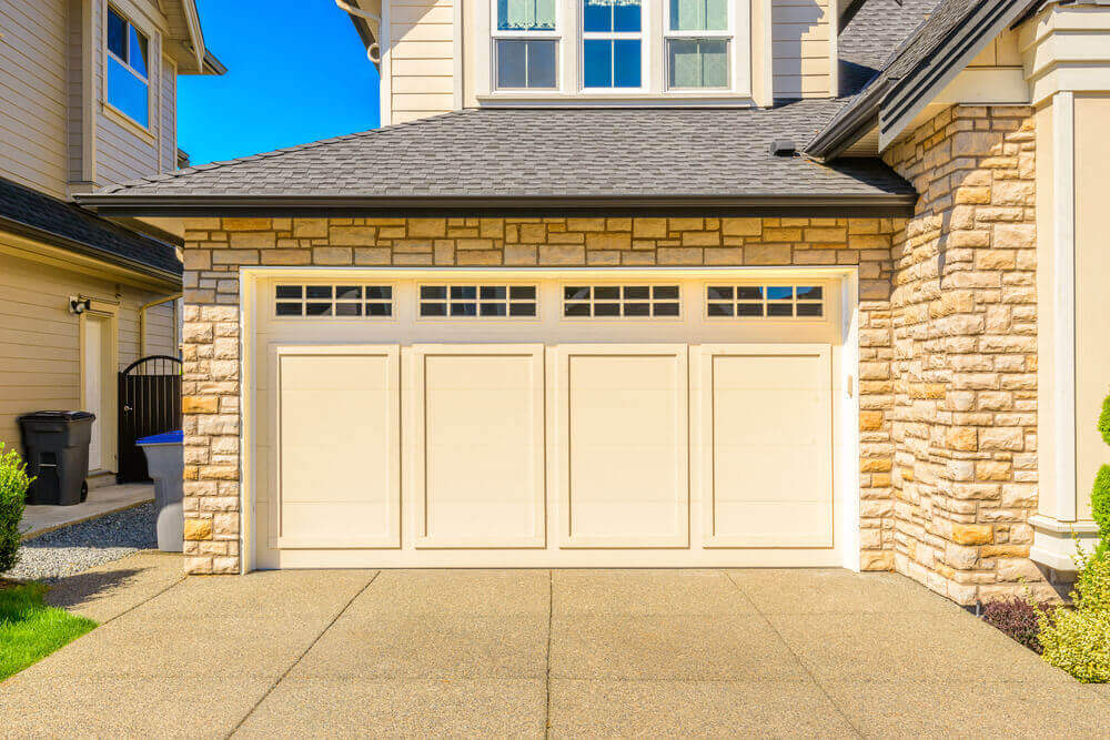 Garage-Door-Repair-vs-Replacement